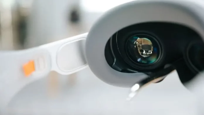 Google and Samsung Collaborate on Smart Glasses, Shifting Focus from Headsets